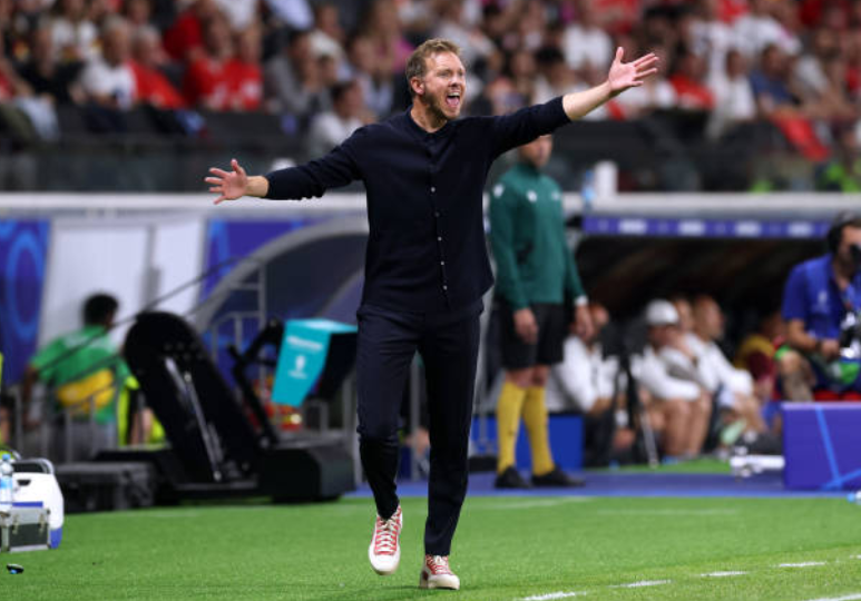 Phong độ thăng hoa nơi Fullkrug sẽ khiến HLV Nagelsmann đối mặt với 1 câu hỏi hóc búa: Fullkrug hay Havertz ở trận đấu tiếp theo? Bởi từ vòng tới, Đức sẽ bước vào các trận mang tính chất loại trực tiếp vì vậy, 2 cơ hội lớn mà Havertz bỏ lỡ hôm nay đều có thể trở thành "con dao" kết liễu Cỗ xe tăng.
